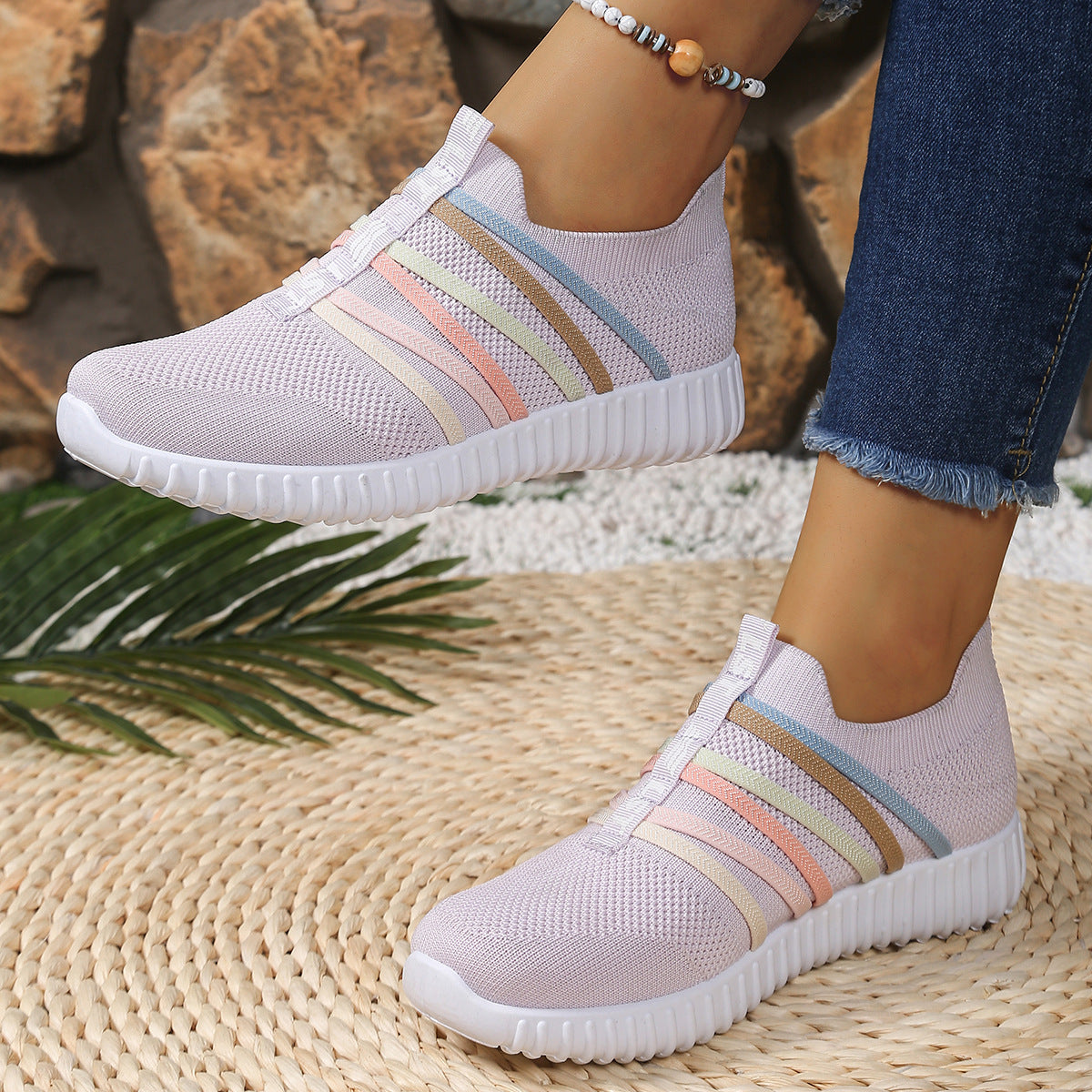 Mrežasti ortopedski tenisici – s potporom svoda stopala za ublažavanje boli; mekani, amortizirajući.
